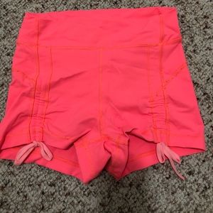 Lululemon shorts size 6